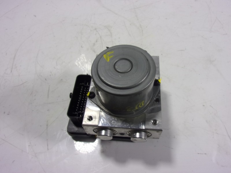 Recambio de abs para hyundai santa fe essence 2wd referencia OEM IAM 58910S1100 6158941600 S15892H500