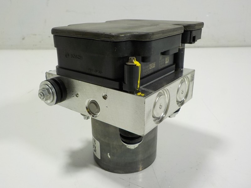 Recambio de abs para mercedes-benz clase v (w447) v220d exclusive largo (447.813) referencia OEM IAM A4479001617 A4479001517 