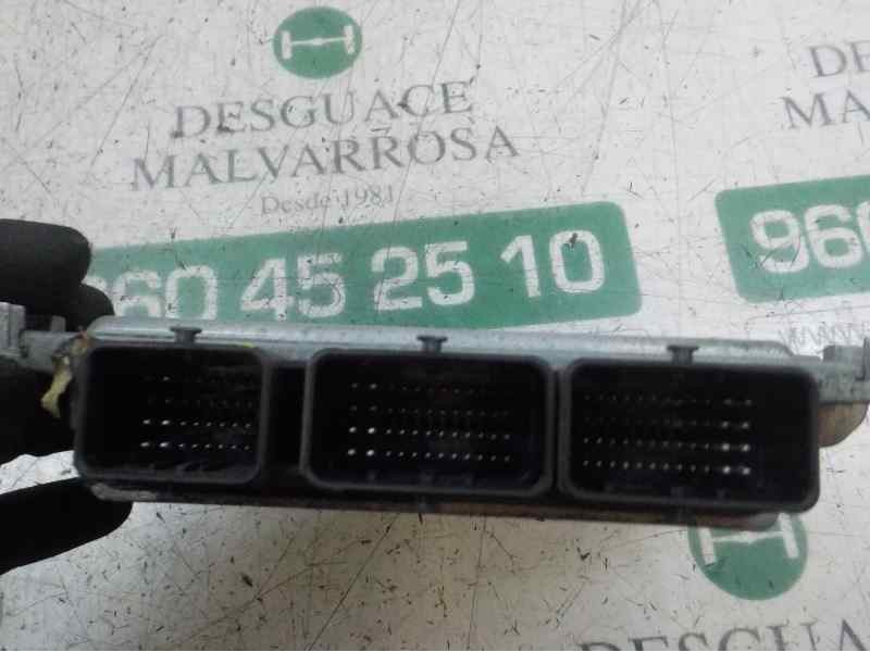 Recambio de centralita motor uce para renault scenic ii 1.5 dci diesel referencia OEM IAM   