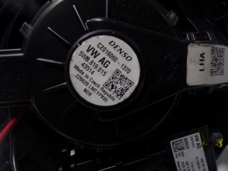 Recambio de motor calefaccion para skoda octavia combi (nx5) 2.0 tdi referencia OEM IAM 5WB819015A 5Q0907521F 