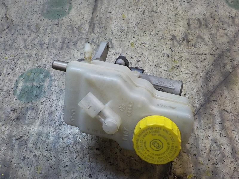 Recambio de bomba freno para skoda fabia (5j2 ) urban referencia OEM IAM 6R1611019A  
