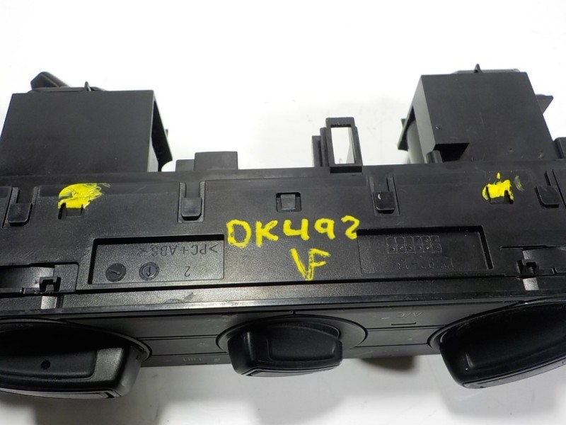 Recambio de mando calefaccion / aire acondicionado para seat arona 1.6 tdi referencia OEM IAM 6F1820045HCZH  