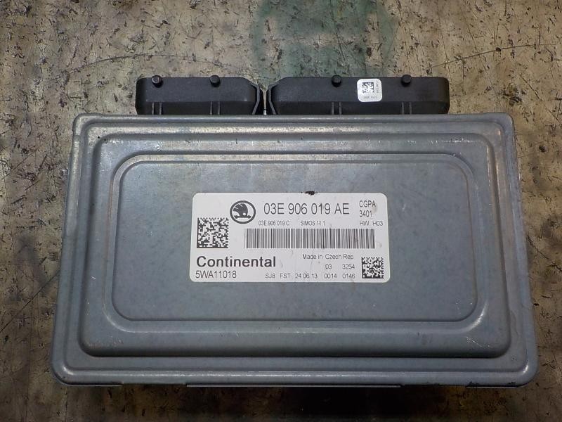 Recambio de centralita motor uce para skoda fabia (5j2 ) urban referencia OEM IAM 03E906019AE 03E906019AE 