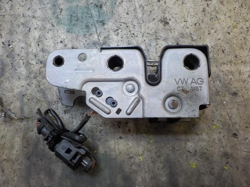 Recambio de cerradura capot para skoda fabia (5j2 ) urban referencia OEM IAM 5J0823509E  