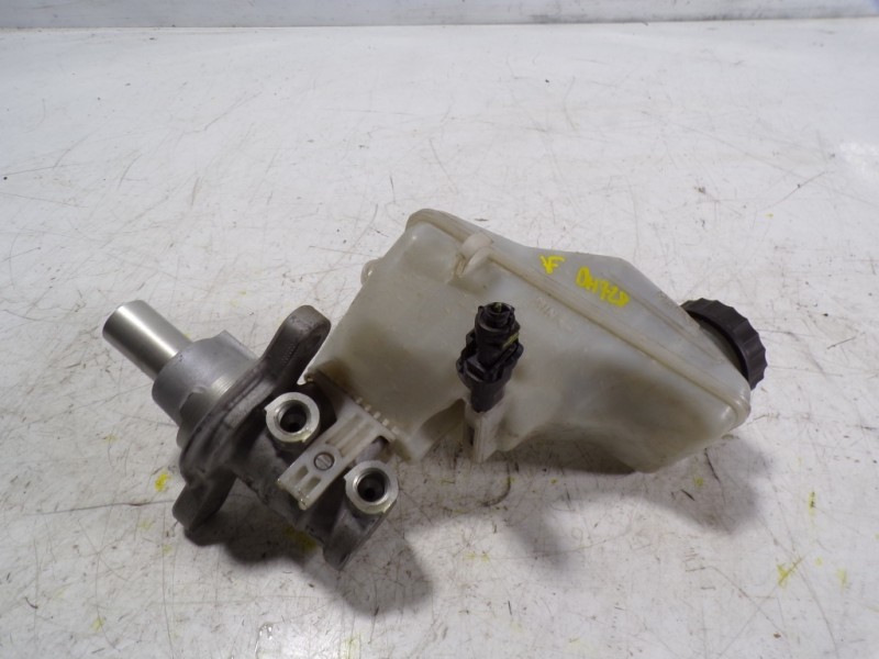 Recambio de bomba freno para opel corsa e 1.3 16v cdti referencia OEM IAM 39086985  