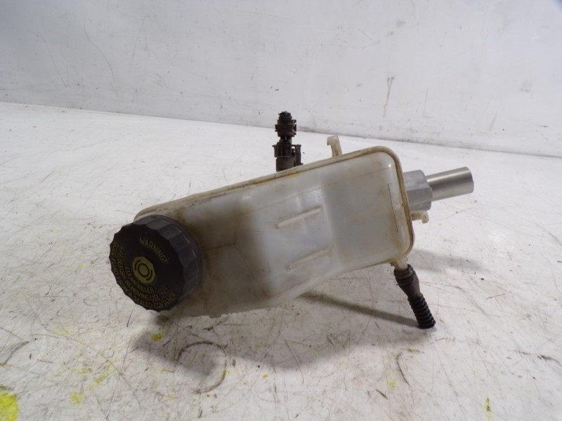 Recambio de bomba freno para opel corsa e 1.3 16v cdti referencia OEM IAM 39086985  