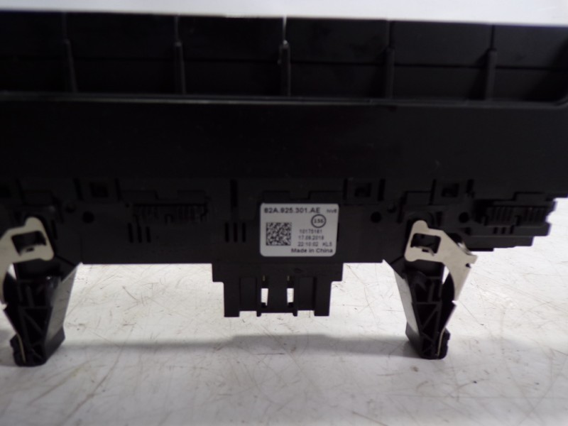 Recambio de warning para audi a1 sportback (gba) 1.0 tfsi referencia OEM IAM 82A925301AE 82A925301AE 