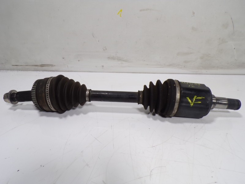 Recambio de transmision izquierda para ssangyong korando premium 4x2 referencia OEM IAM  4130034111 