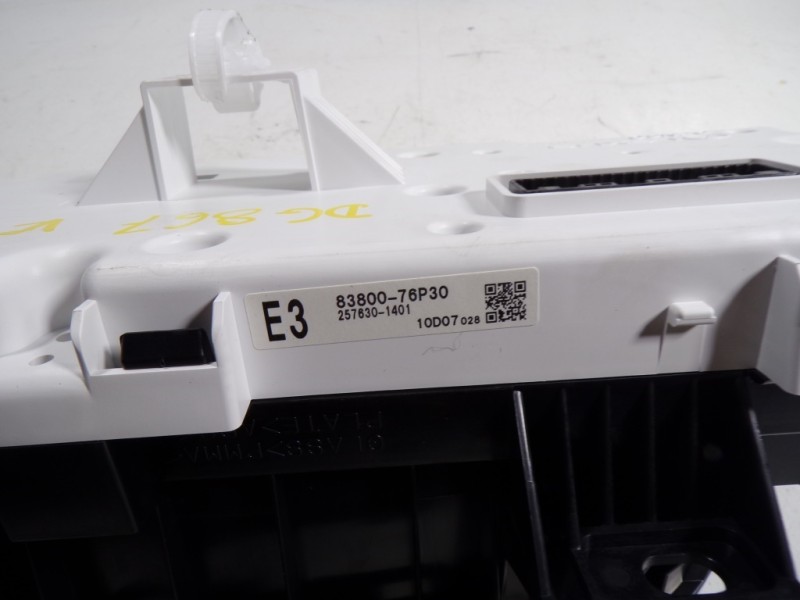 Recambio de cuadro instrumentos para lexus ux (za10) 250h referencia OEM IAM 8380076P30 8380076P30 2576301401