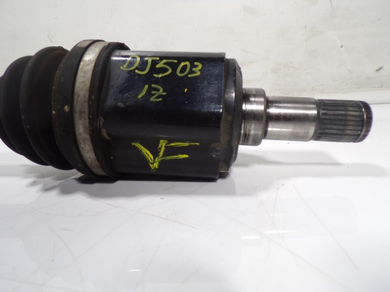 Recambio de transmision izquierda para ssangyong korando premium 4x2 referencia OEM IAM  4130034111 