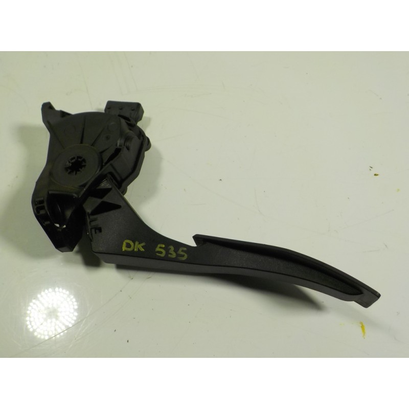 Recambio de potenciometro pedal para opel astra j lim. 1.6 16v cat referencia OEM IAM 13252702 13252702 