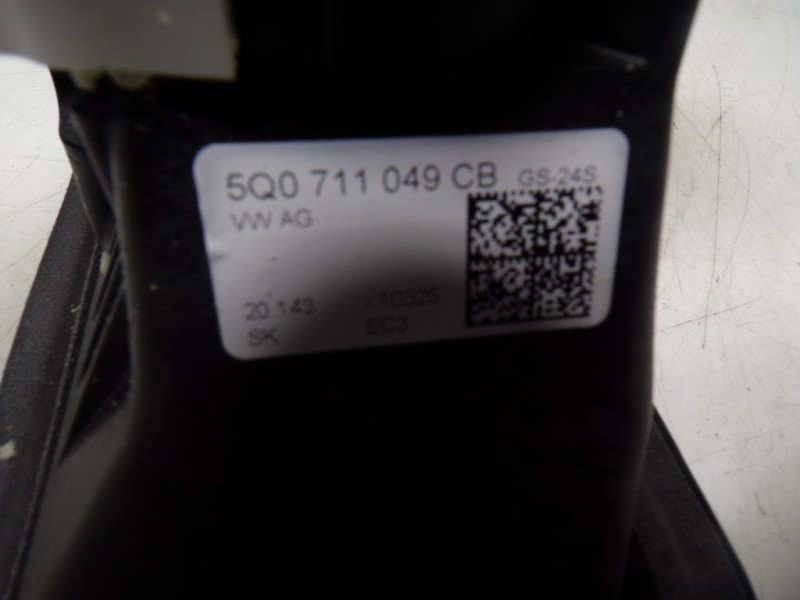 Recambio de palanca cambio para skoda octavia combi (nx5) 2.0 tdi referencia OEM IAM 5Q0711049CB 5Q0711049CB 