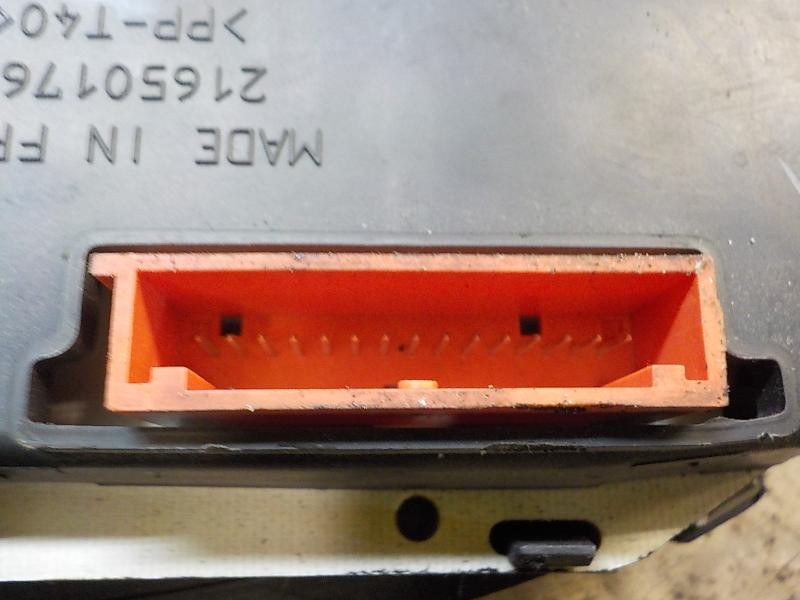 Recambio de cuadro instrumentos para renault megane ii classic berlina 1.9 dci diesel referencia OEM IAM   