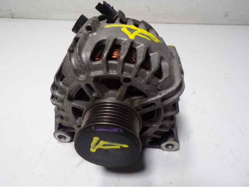 Recambio de alternador para opel corsa f 1.2 referencia OEM IAM  9826574080 