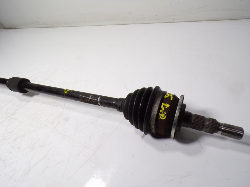 Recambio de transmision derecha para opel astra j lim. 1.6 16v cat referencia OEM IAM 13335141 13335141 