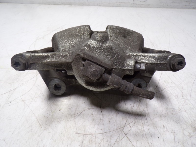 Recambio de pinza freno delantera derecha para skoda octavia combi (nx5) 2.0 tdi referencia OEM IAM 8V0615124  