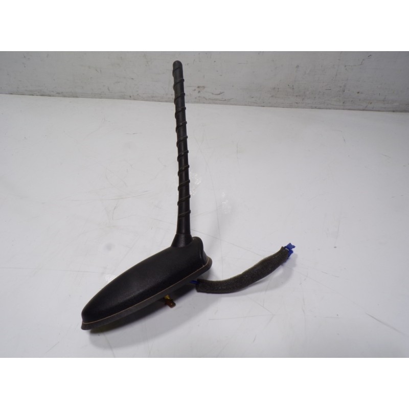 Recambio de antena para hyundai santa fe essence 2wd referencia OEM IAM 96210S1050CA  