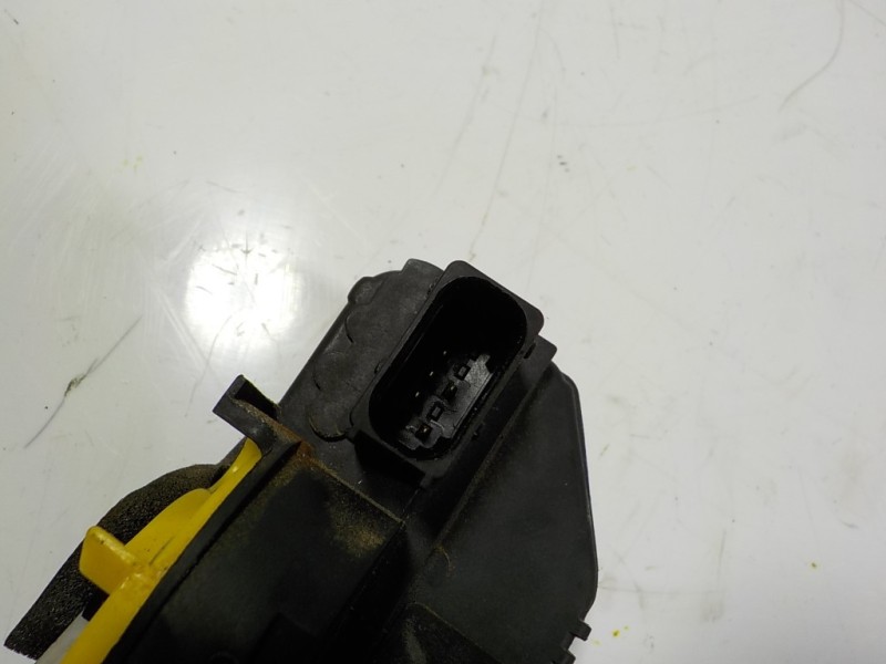 Recambio de cerradura puerta delantera izquierda para opel mokka 1.7 16v cdti referencia OEM IAM 13579522 13579522 