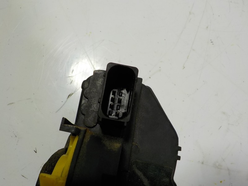 Recambio de cerradura puerta delantera izquierda para opel mokka 1.7 16v cdti referencia OEM IAM 13579522 13579522 