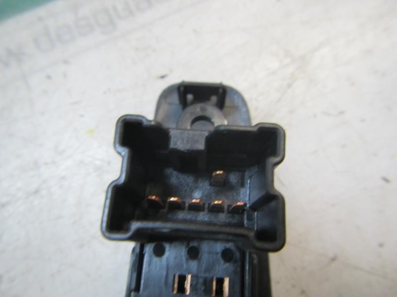 Recambio de mando elevalunas trasero derecho para nissan qashqai (j10) 1.6 16v cat referencia OEM IAM   