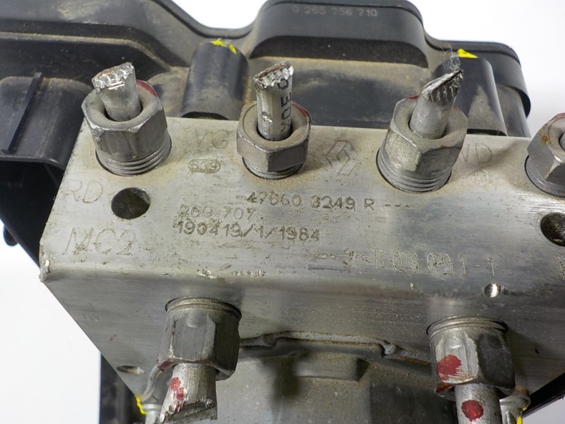 Recambio de abs para dacia sandero 0.9 tce cat referencia OEM IAM 476609055R 476603249R 