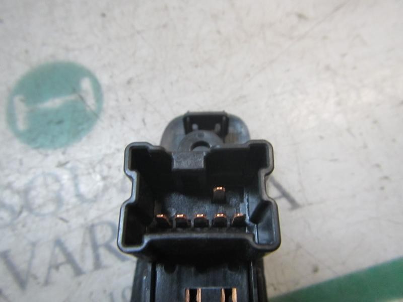 Recambio de mando elevalunas trasero izquierdo para nissan qashqai (j10) 1.6 16v cat referencia OEM IAM   