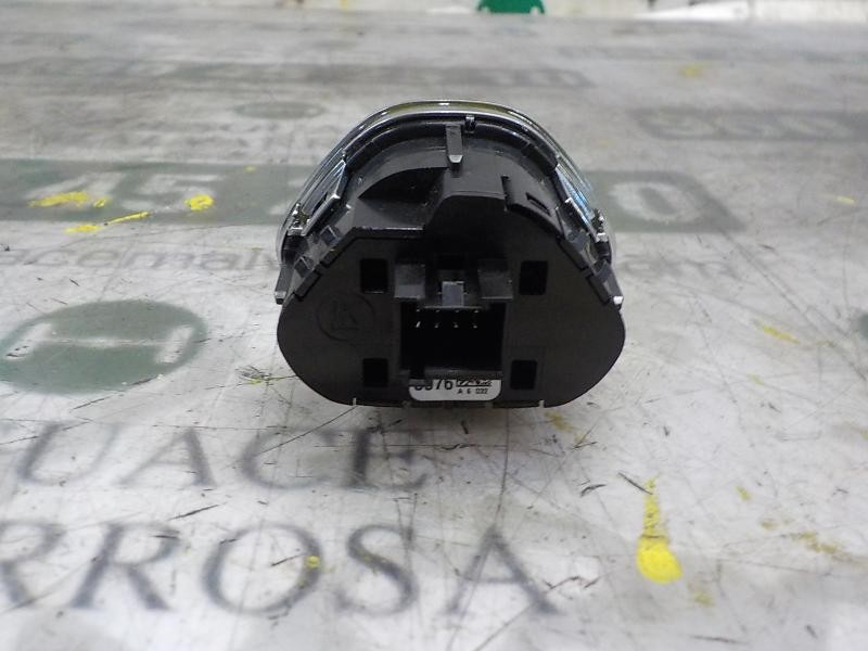 Recambio de warning para opel corsa e selective referencia OEM IAM   