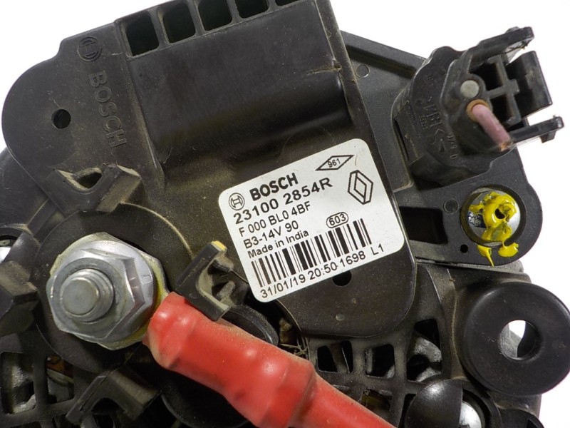 Recambio de alternador para dacia sandero 0.9 tce cat referencia OEM IAM 231009092R 231002854R 