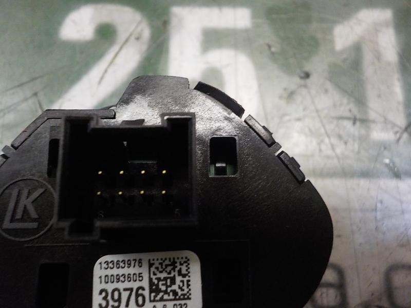 Recambio de warning para opel corsa e selective referencia OEM IAM   