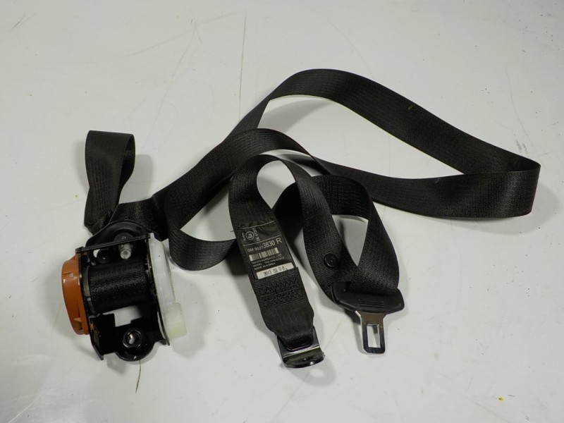 Recambio de cinturon seguridad trasero derecho para opel mokka 1.7 16v cdti referencia OEM IAM 95273830 95273830 