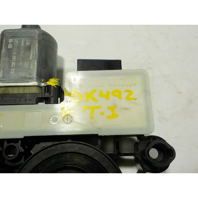 Recambio de motor elevalunas trasero izquierdo para seat arona 1.6 tdi referencia OEM IAM 5Q0959407 5Q0959407 0130822695