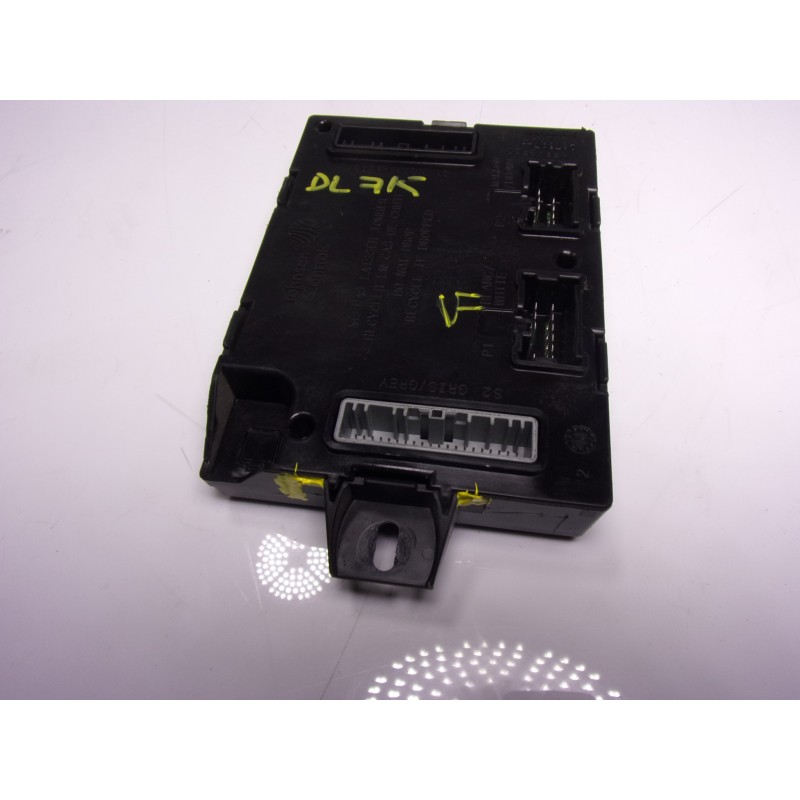 Recambio de modulo electronico para renault twingo iii 1.0 sce referencia OEM IAM  284B14580R 