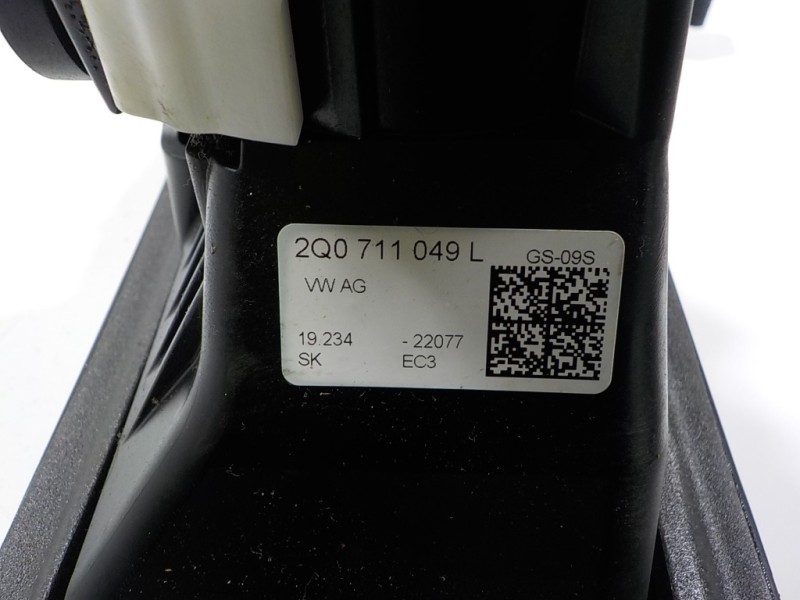 Recambio de palanca cambio para seat arona 1.6 tdi referencia OEM IAM 2Q0711049L 2Q0711049L 