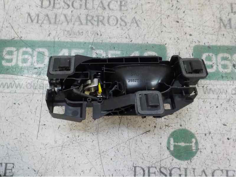 Recambio de maneta interior trasera derecha para peugeot 308 1.6 hdi referencia OEM IAM 98000004VV  