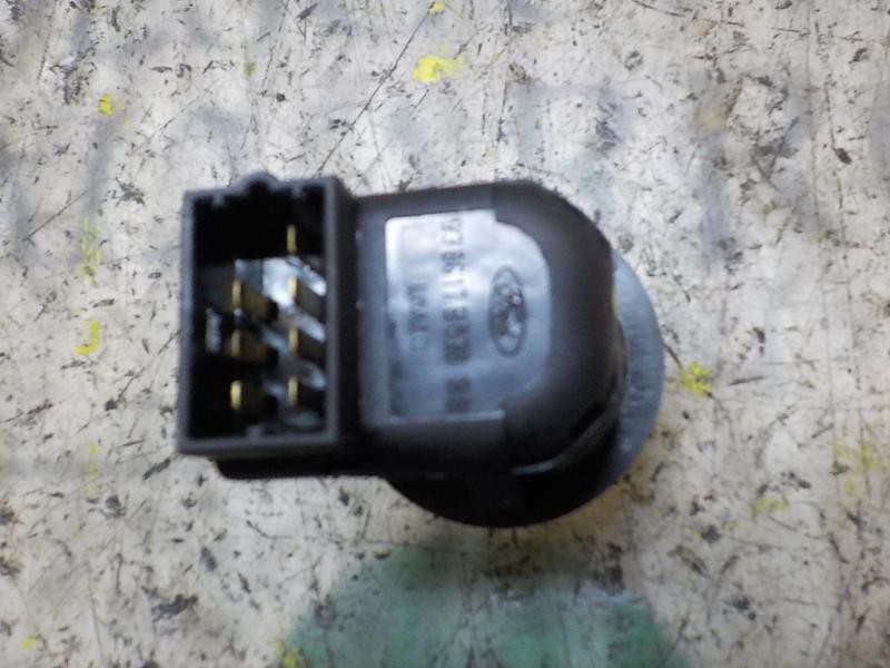 Recambio de mando retrovisor para ford fiesta (cb1) 1.4 tdci cat referencia OEM IAM 4495427  