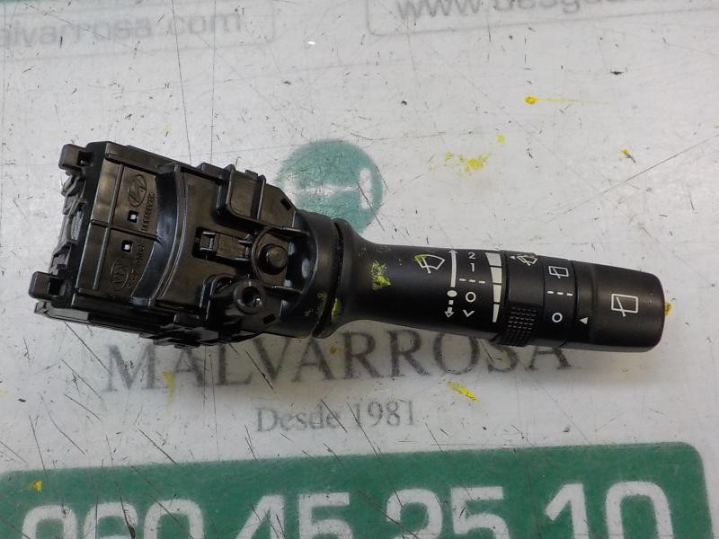 Recambio de mando limpia para hyundai i20 city s referencia OEM IAM 934202V560 202008910 202008910