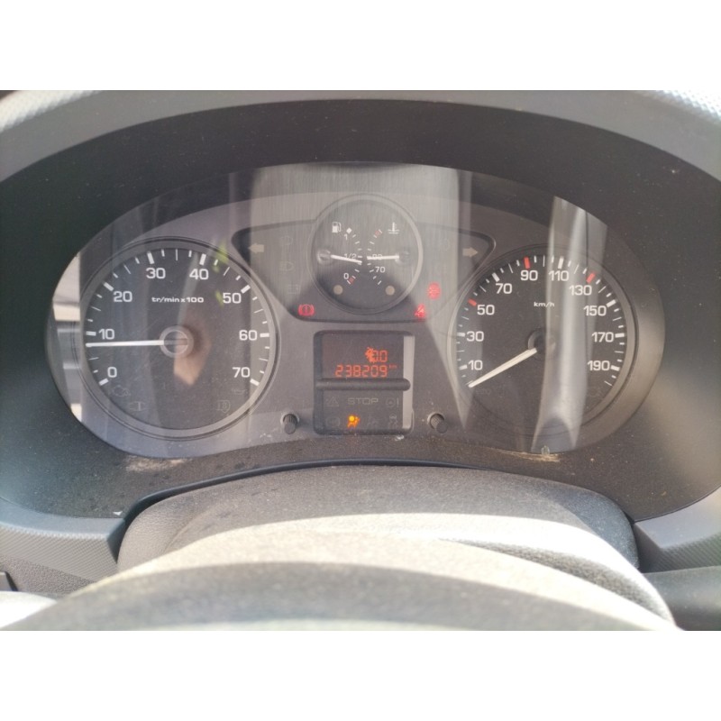 Recambio de cuadro instrumentos para peugeot partner kasten 1.6 16v hdi cat referencia OEM IAM 9666904880 WD15H662 WD15H662