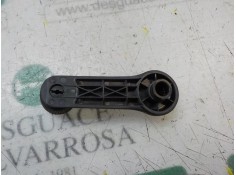 Recambio de maneta elevalunas trasera derecha para hyundai i20 city s referencia OEM IAM 8263022001RY 8263022001  2