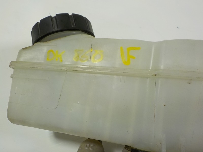 Recambio de bomba freno para dacia sandero 0.9 tce cat referencia OEM IAM  460915125R 