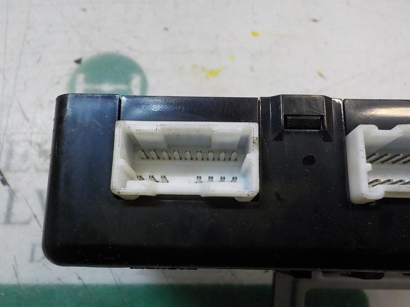 Recambio de modulo electronico para hyundai i20 city s referencia OEM IAM 954001JBB1 954001JBB1 