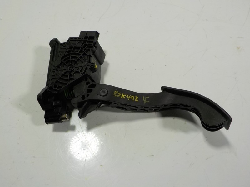 Recambio de potenciometro pedal para seat arona 1.6 tdi referencia OEM IAM 2Q1723503 2Q1723503 