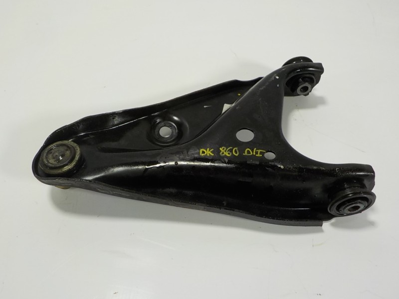 Recambio de brazo suspension inferior delantero izquierdo para dacia sandero 0.9 tce cat referencia OEM IAM  545017081R 