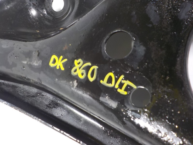 Recambio de brazo suspension inferior delantero izquierdo para dacia sandero 0.9 tce cat referencia OEM IAM  545017081R 