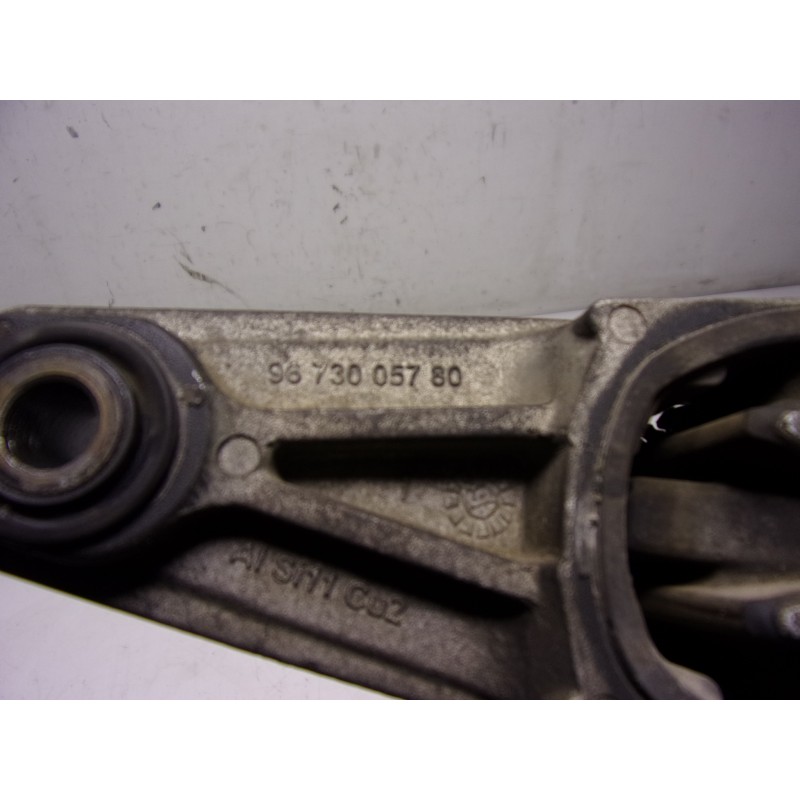 Recambio de soporte cambio para citroën c4 cactus 1.6 blue-hdi fap referencia OEM IAM  9673005780 