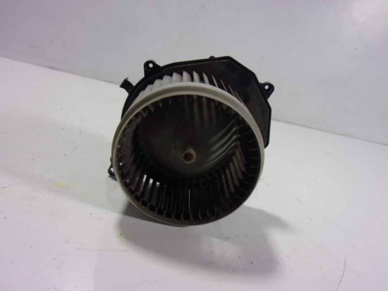 Recambio de motor calefaccion para peugeot partner kasten 1.6 16v hdi cat referencia OEM IAM 6441AS  