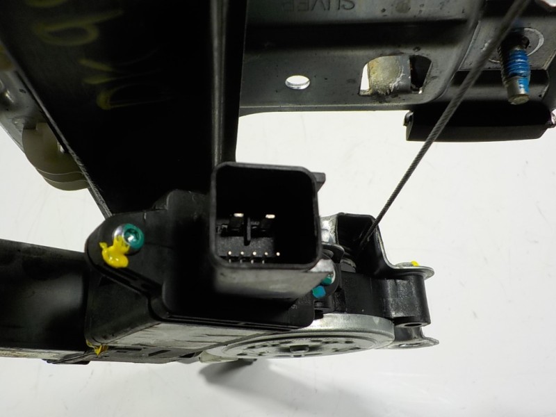 Recambio de elevalunas delantero derecho para opel mokka 1.7 16v cdti referencia OEM IAM 25984344 98810SUV20 