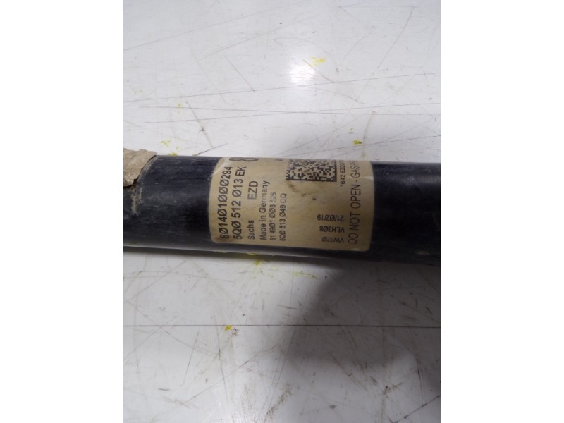 Recambio de amortiguador trasero derecho para volkswagen golf vii lim. (bq1) advance referencia OEM IAM 5Q0513049CQ 801401000294