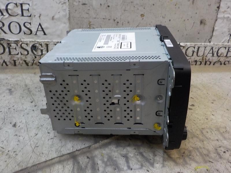 Recambio de sistema audio / radio cd para skoda fabia (5j2 ) urban referencia OEM IAM 5J0035161G 5J0035161G 28390522