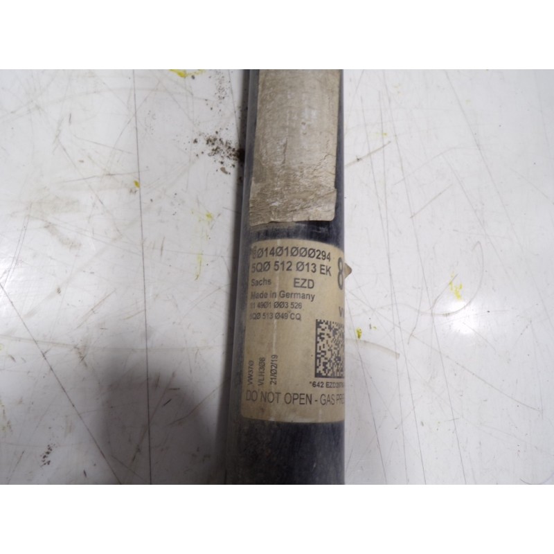 Recambio de amortiguador trasero izquierdo para volkswagen golf vii lim. (bq1) advance referencia OEM IAM 5Q0513049CQ 8014010002