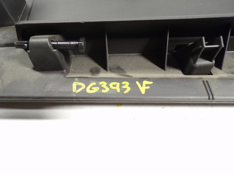 Recambio de guantera para ford focus lim. (cb8) 1.6 tdci cat referencia OEM IAM 1750276  